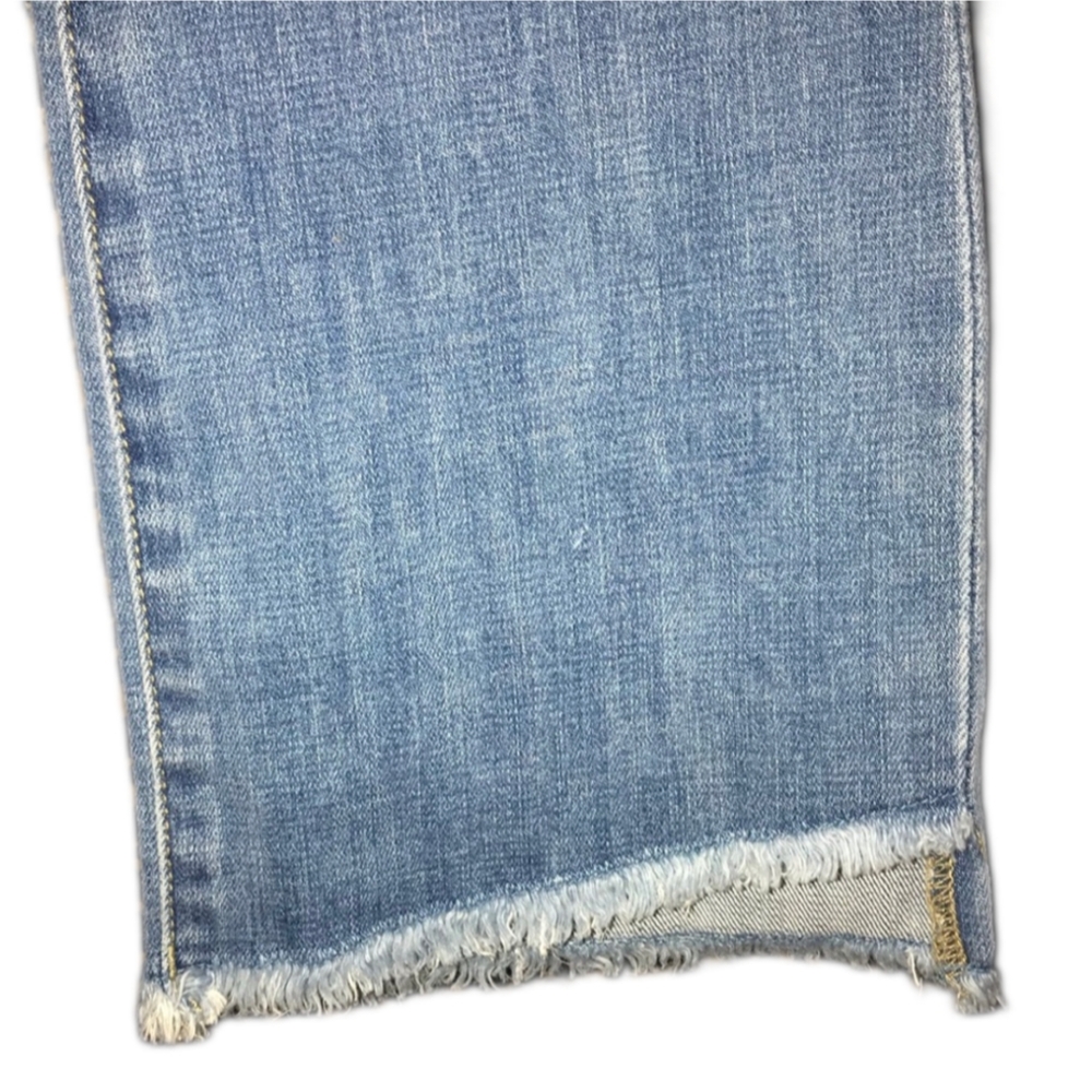 CAbi HI LOW RAW HEM LIGHT WASH CROP JEANS - Picture 4 of 8
